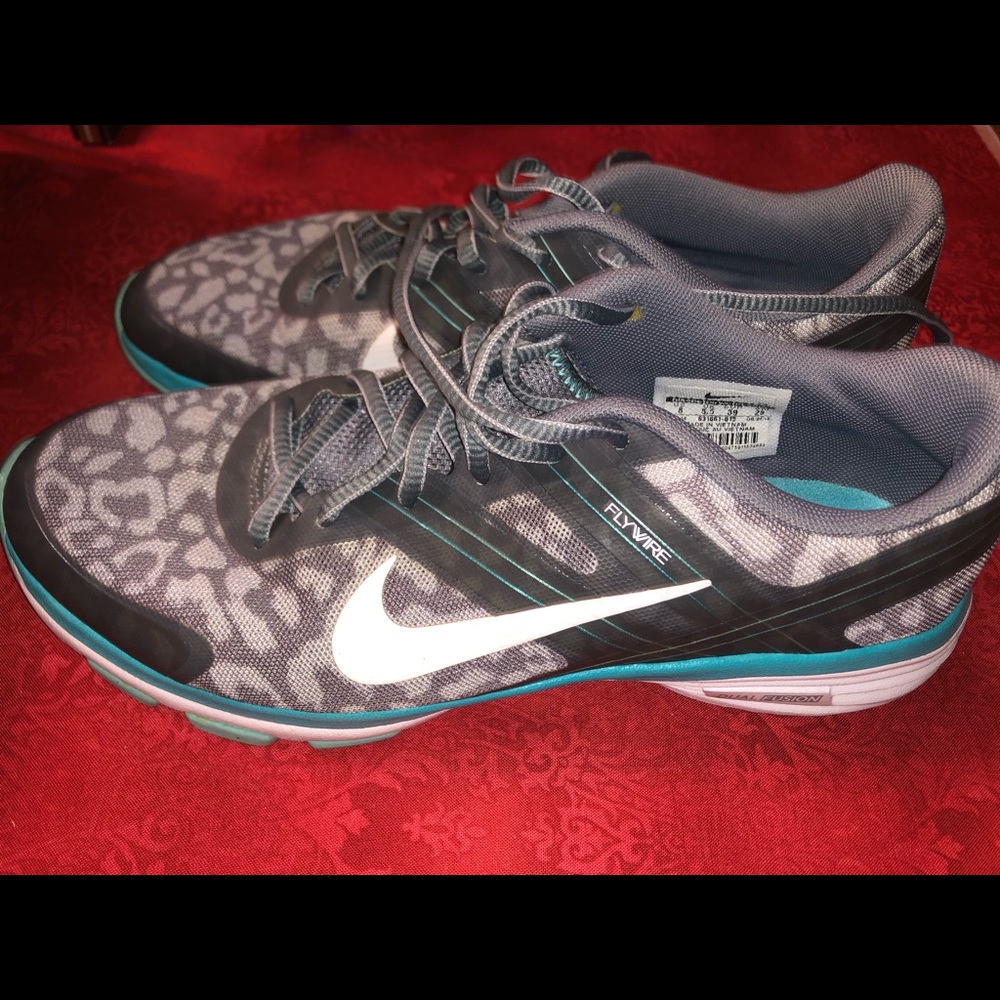 Womens Nike Dual Fusion Training Shoes